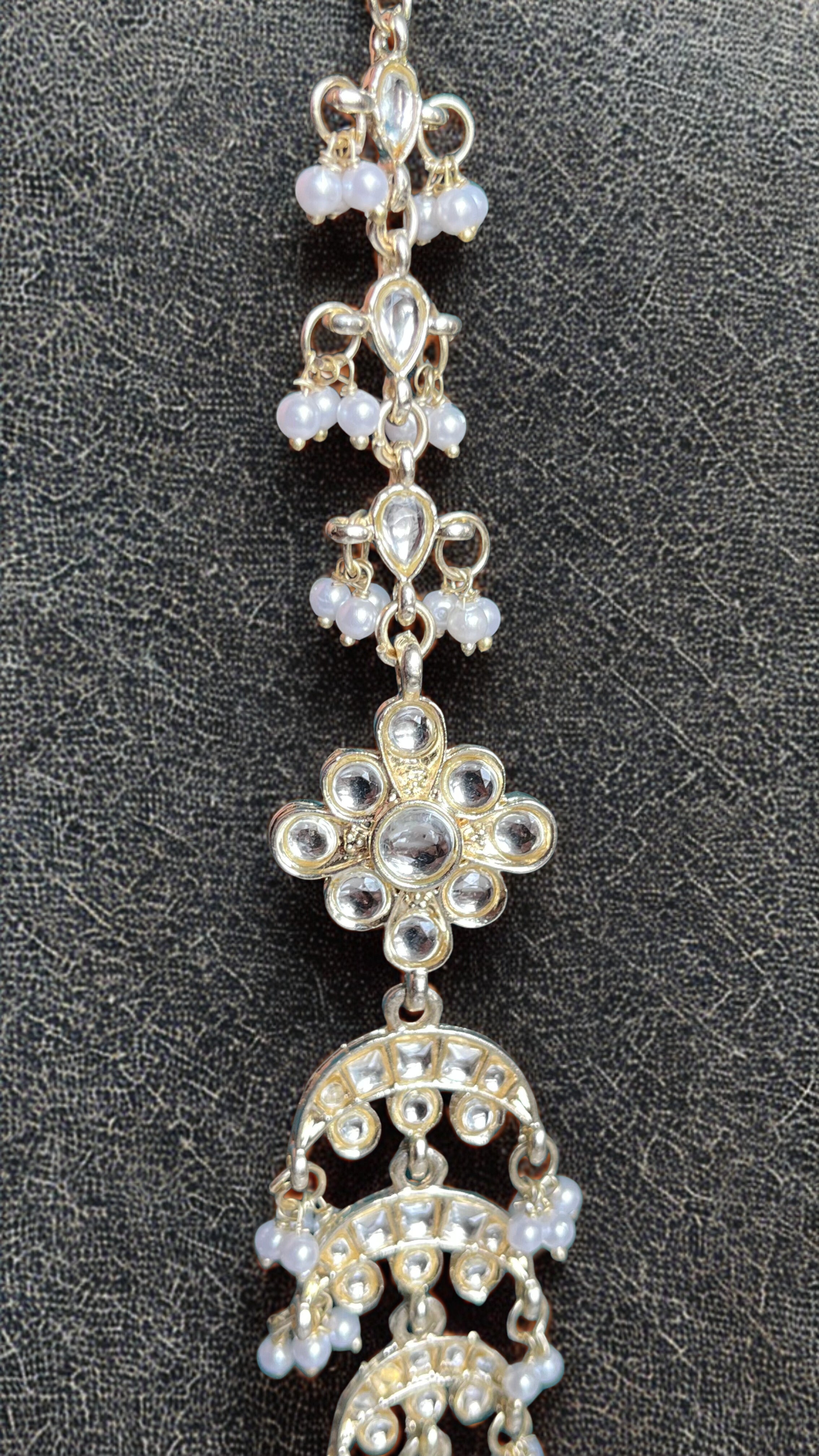 Zulekha Suhani Jhalar Jhumka