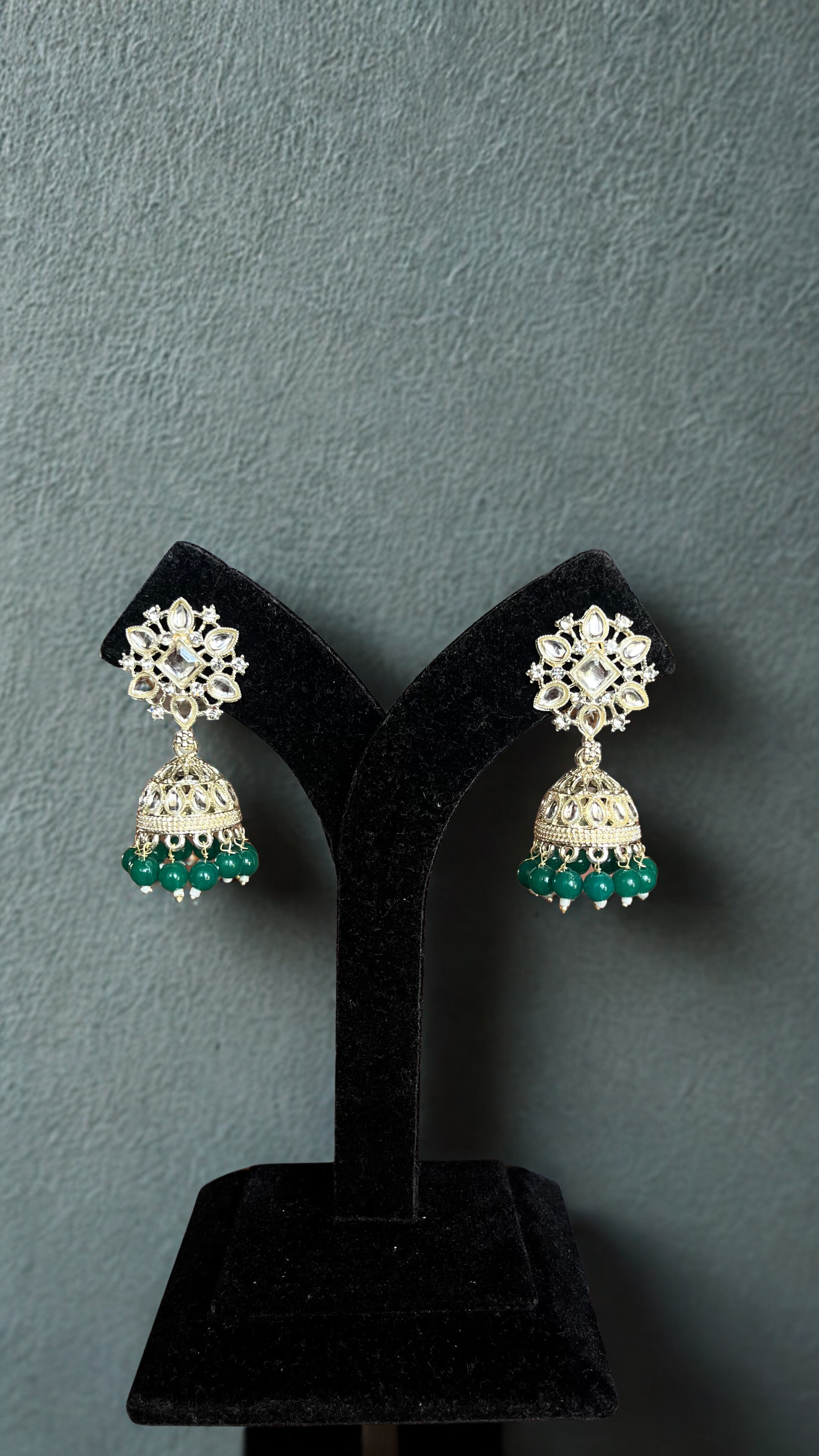 Zulekha Kanika Kundan Jhumka