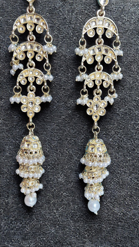 Zulekha Suhani Jhalar Jhumka