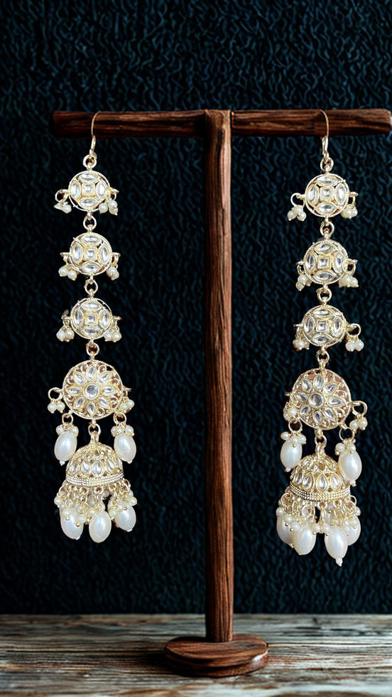 Zulekha Aarvika Earchain Jhumka