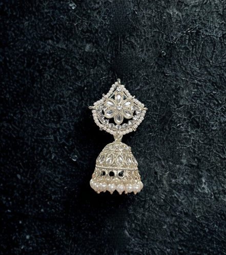 Zulekha Rajwada Sunehri Jhumka