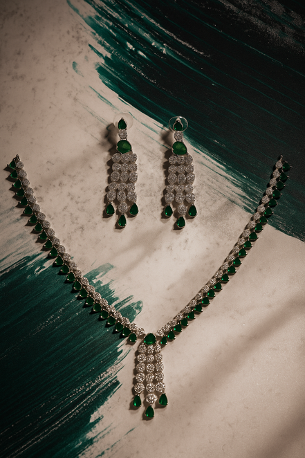 Zulekha Emerald Elegance Diamond Necklace Set
