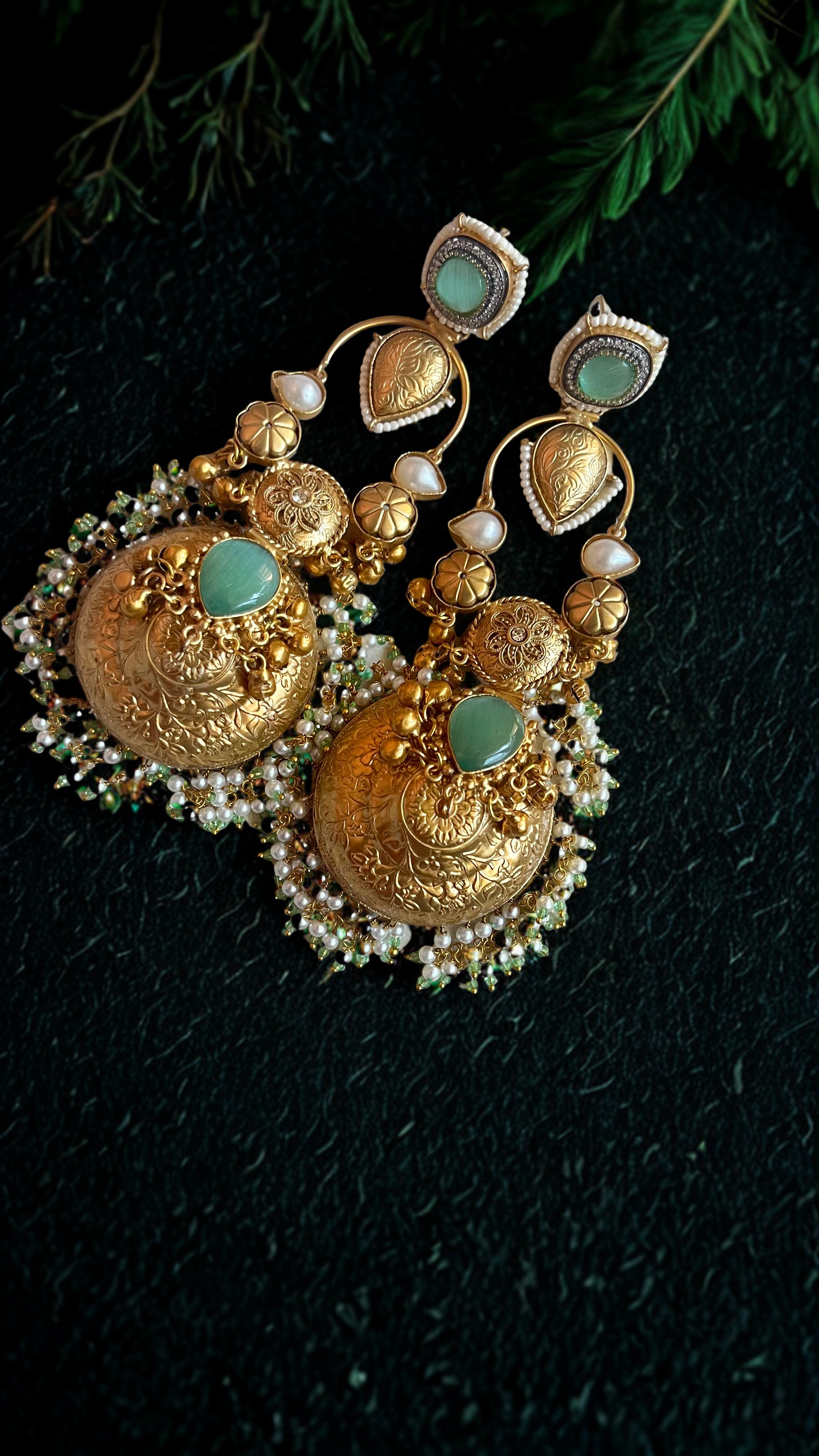 Zulekha Raajsi Panna Jhumka