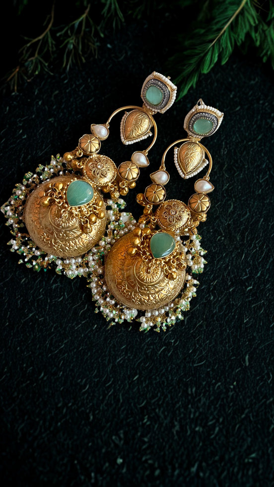 Zulekha Raajsi Panna Jhumka