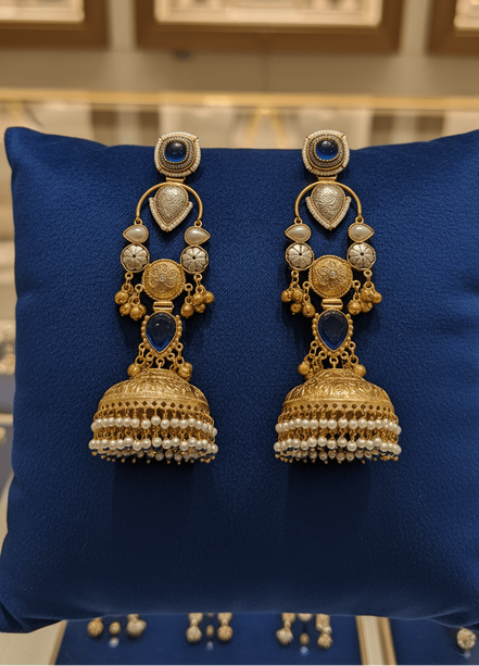 Zulekha Raajsi Neelam Jhumka